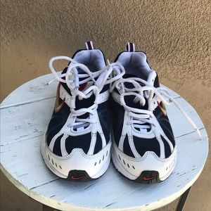 - - Nike Dart VI . groove sneakers for men s…